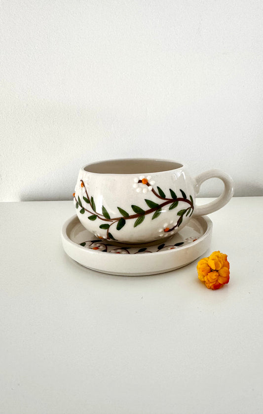 Keramiktasse mit Blumenmuster und Unterteller🌼