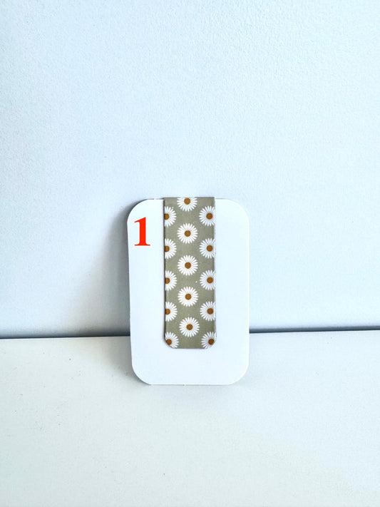 Magnetisches Lesezeichen – beidseitig bedruckt mit Blumenmotiv