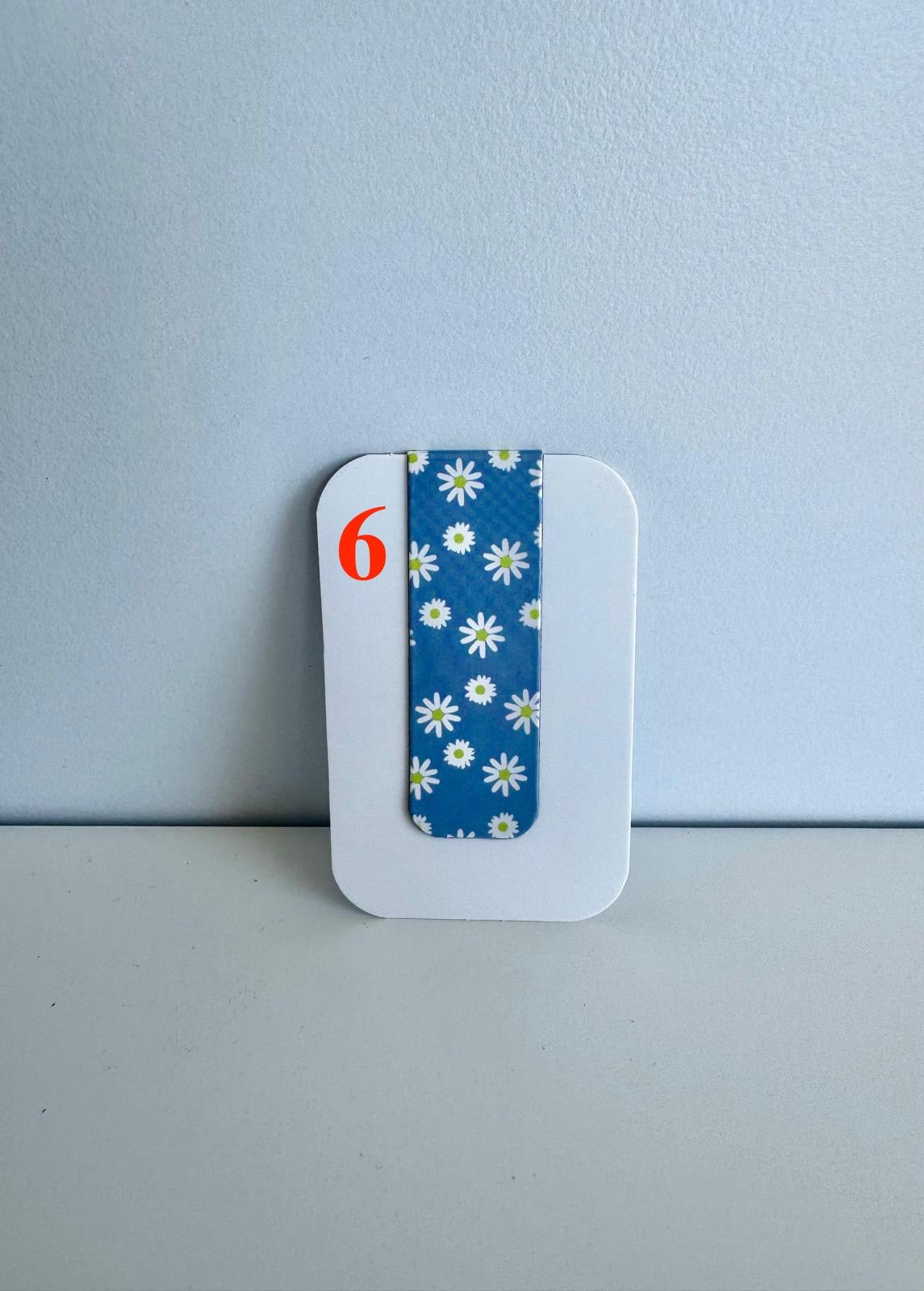 Magnetisches Lesezeichen – beidseitig bedruckt mit Blumenmotiv