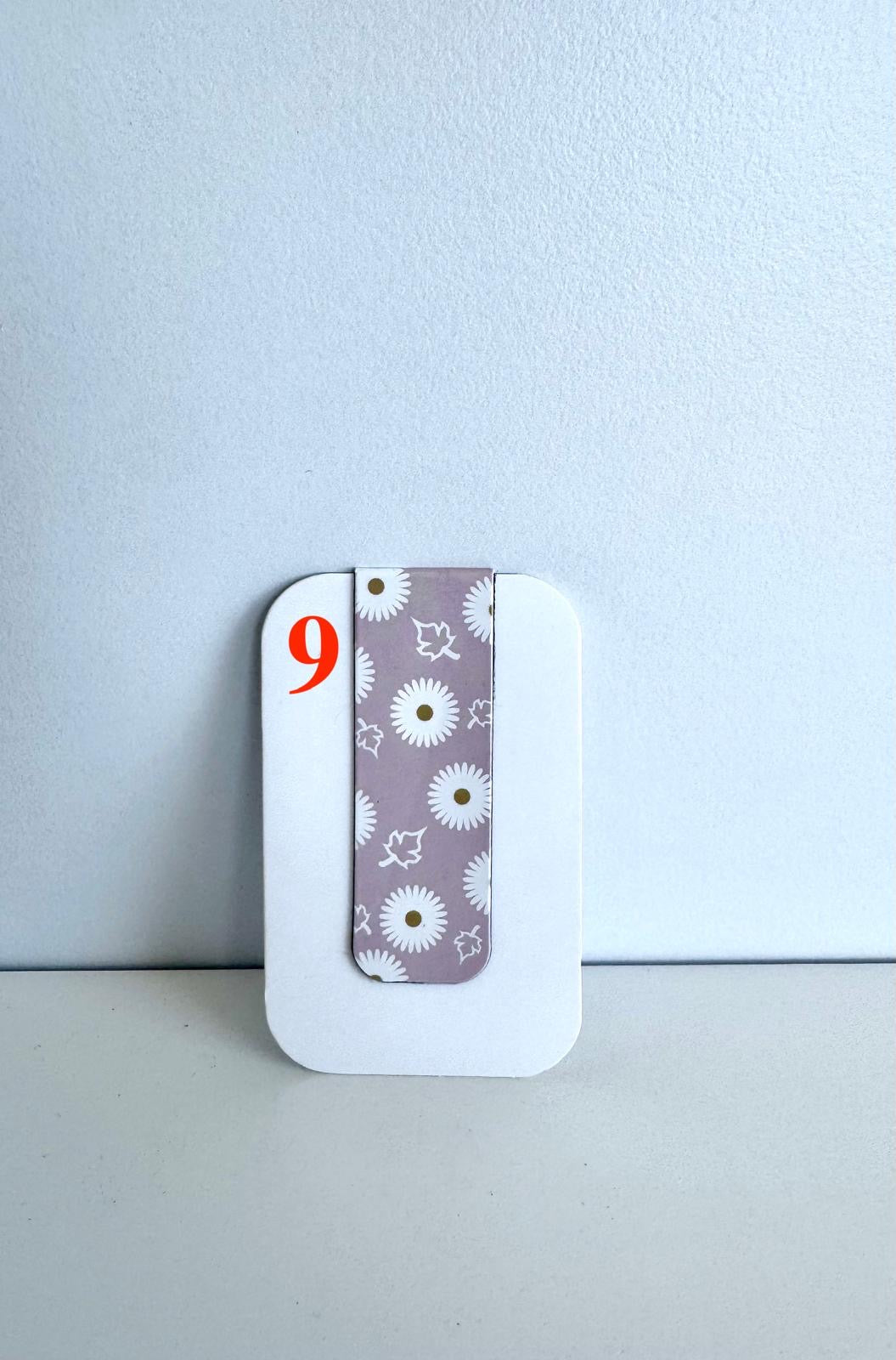 Magnetisches Lesezeichen – beidseitig bedruckt mit Blumenmotiv