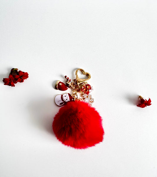 Schlüsselanhänger „Christmas Pom-Pom“ mit Plüschbommel & Winter-Charms